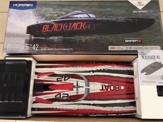 ProBoat BLACKJACK 42 Catamaran Race Boat NIB