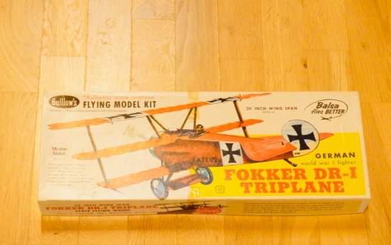 Fokker Triplane Kit — Guillow’s model 204