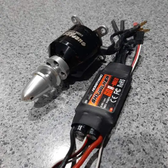 Surpass Motor 4250 &amp; 60 Amp ESC