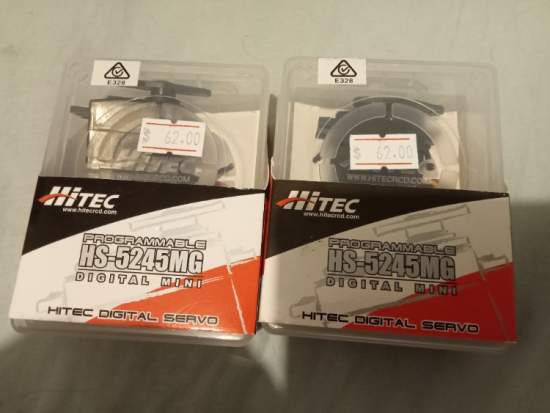 2 X Hi-Tec HS-5245MG mini digital servos 