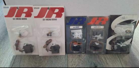 Jr servos various.