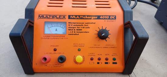 Multiplex Battery Charger