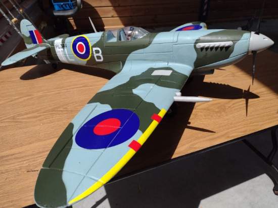 Dynam Spitfire 1200mm